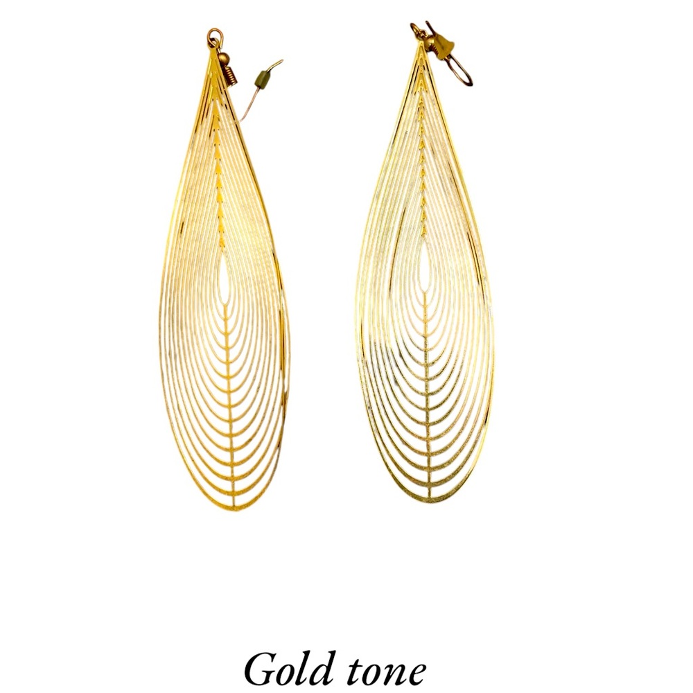 Long earring! Light weight!